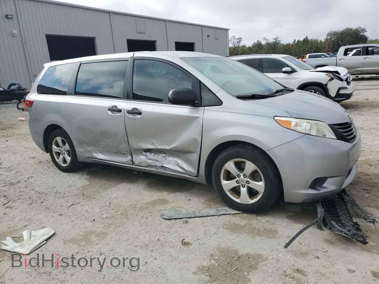 2017 TOYOTA All Models - VIN: 5TDZZ3DC0HS863800 - Фото 4