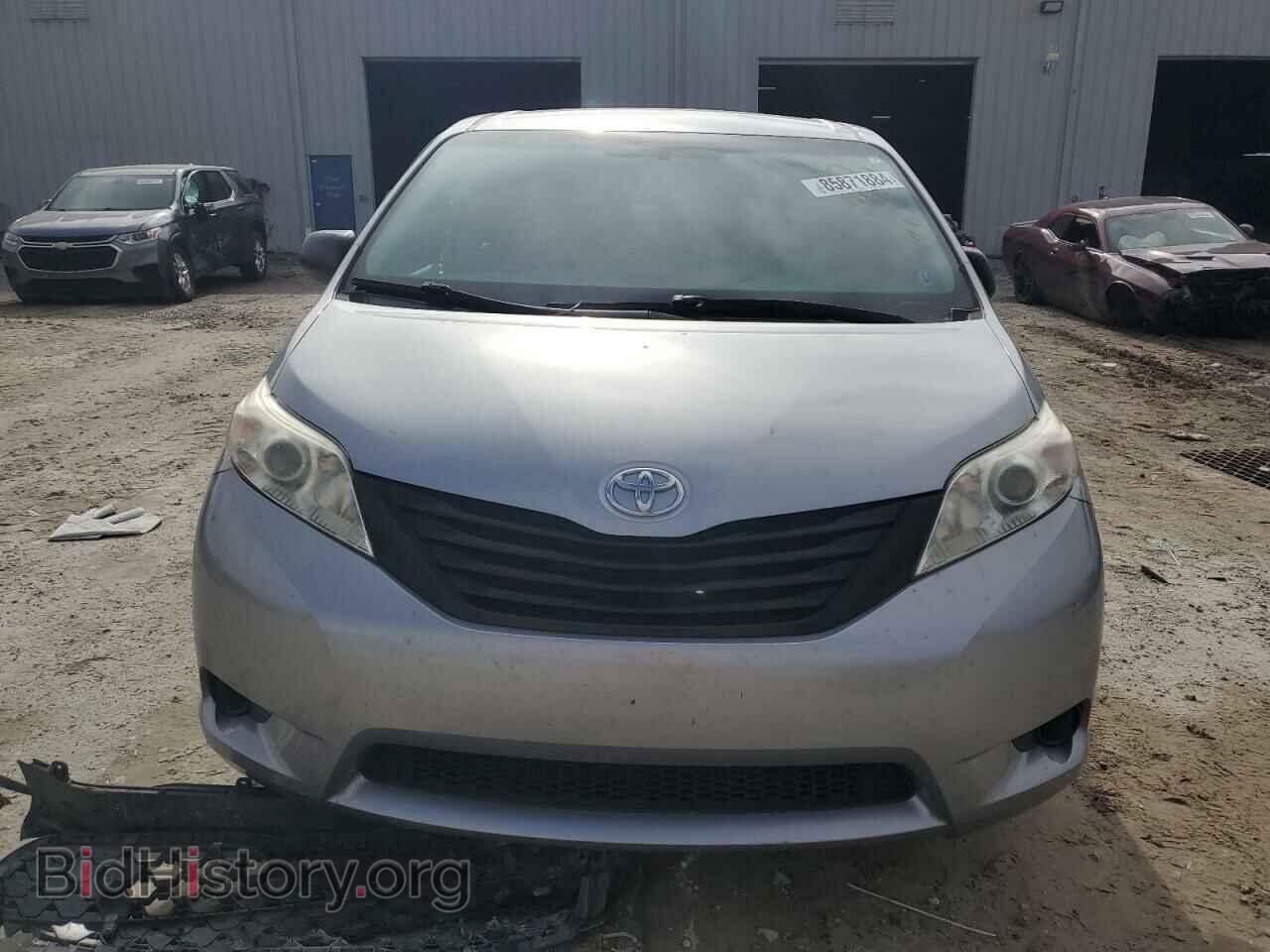 2017 TOYOTA All Models - VIN: 5TDZZ3DC0HS863800 - Фото 5