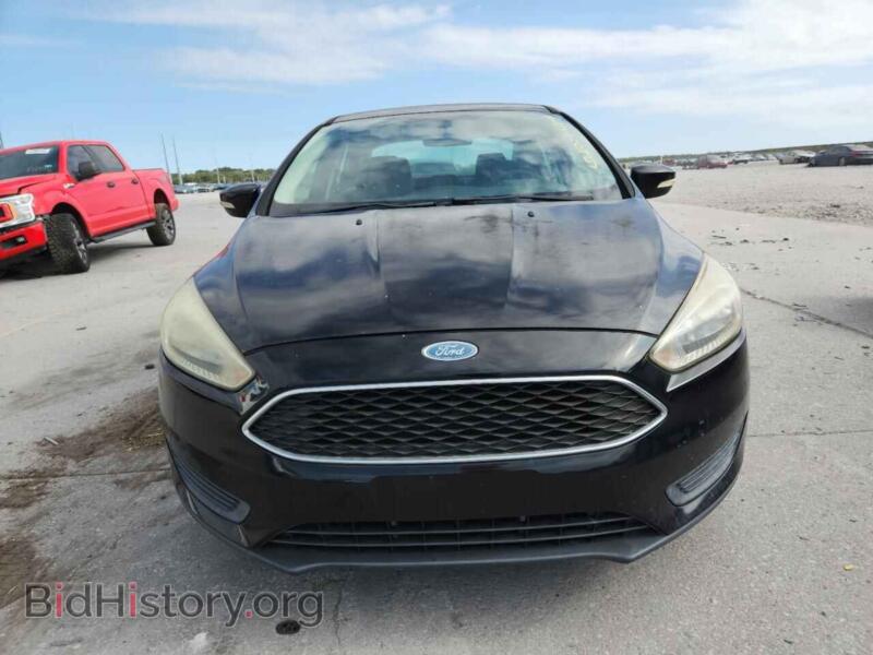2016 Ford FOCUS (VIN 1FADP3F21GL221774) — photo 5 of 12