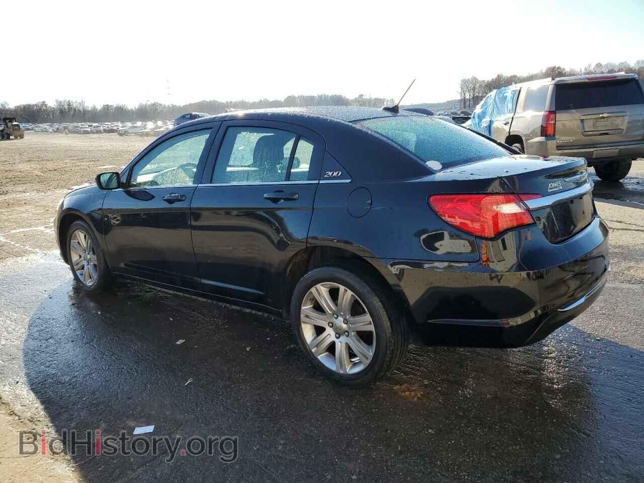 2013 CHRYSLER 200 - VIN: 1C3CCBBB1DN550836 - Фото 2