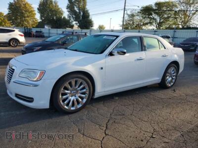 2013 Chrysler 300, white — VIN 2C3CCAAG2DH697523, Copart