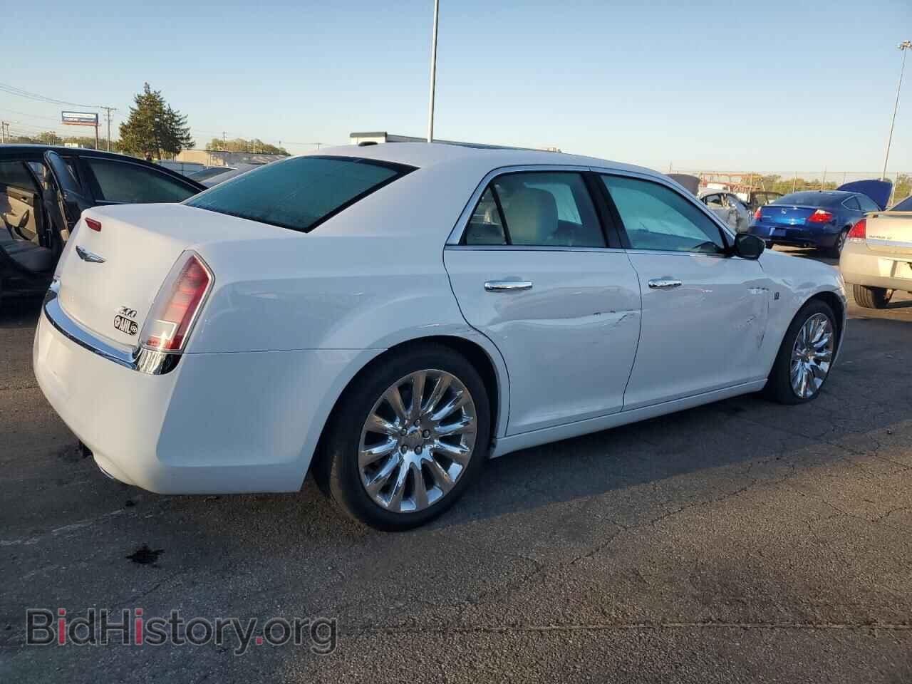 2013 CHRYSLER 300 - VIN: 2C3CCAAG2DH697523 - Фото 3