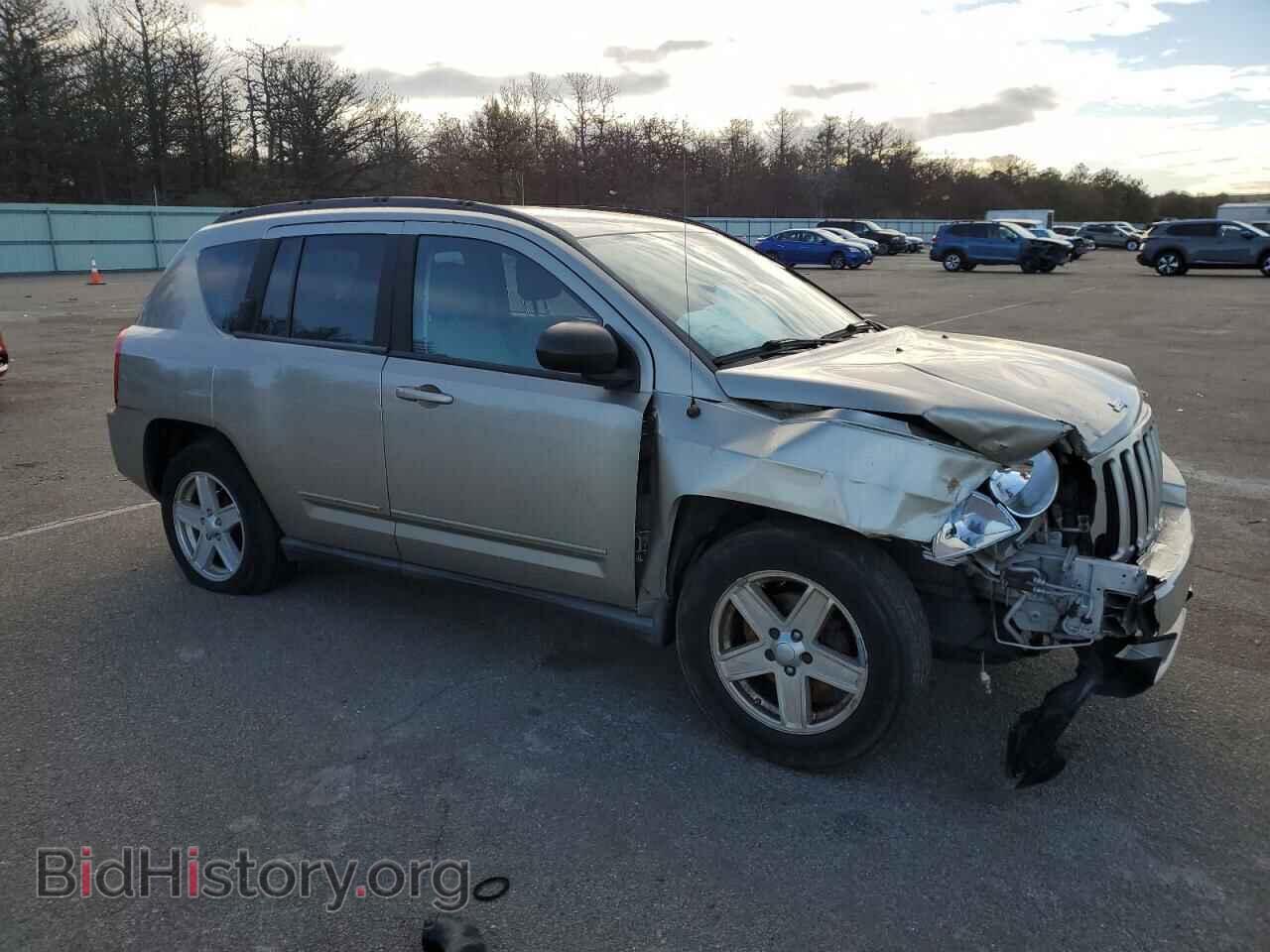 2010 JEEP COMPASS - VIN: 1J4NT4FBXAD553403 - Фото 4