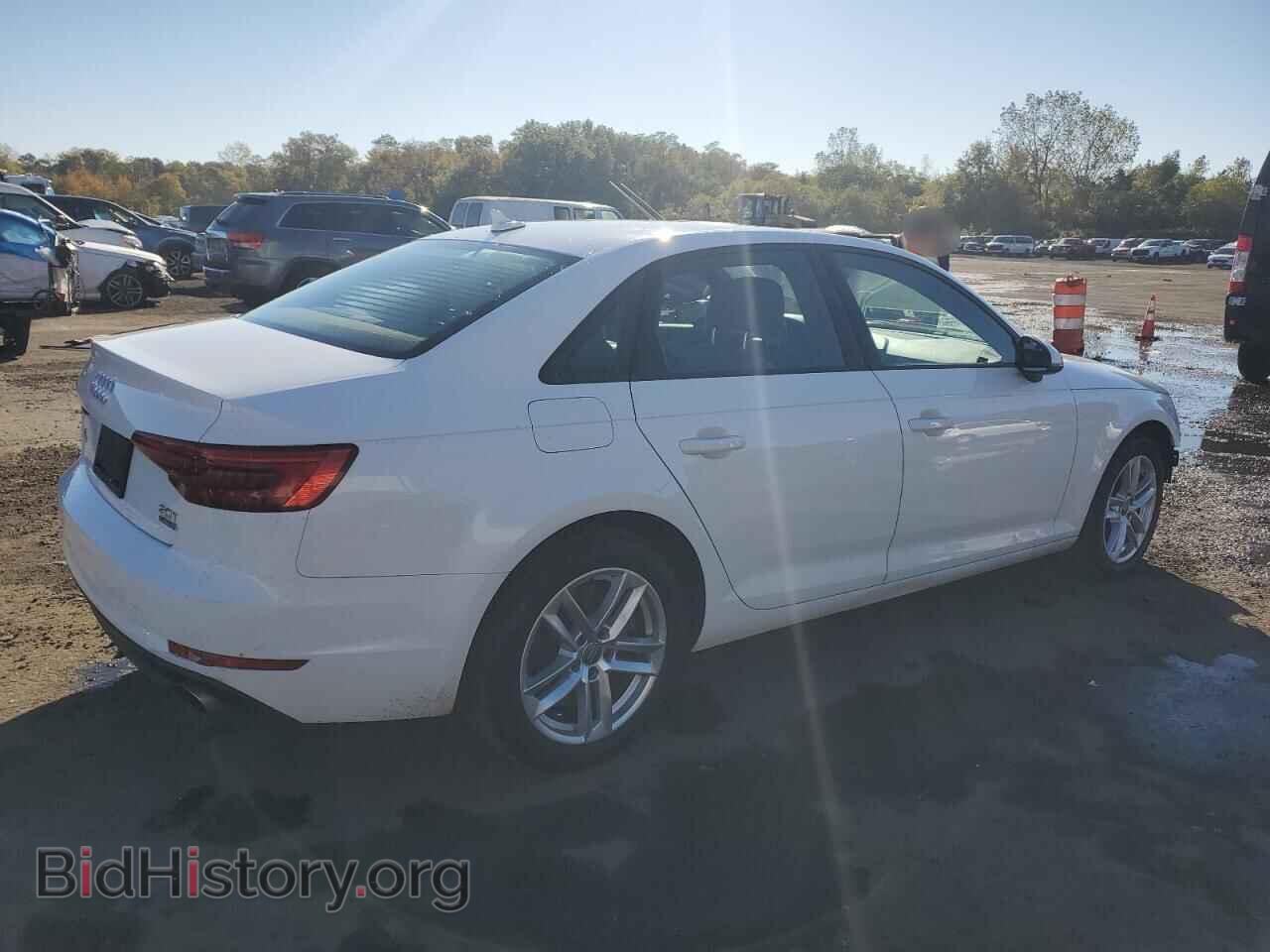 2017 AUDI A4 - VIN: WAUANAF49HN028705 - Фото 3