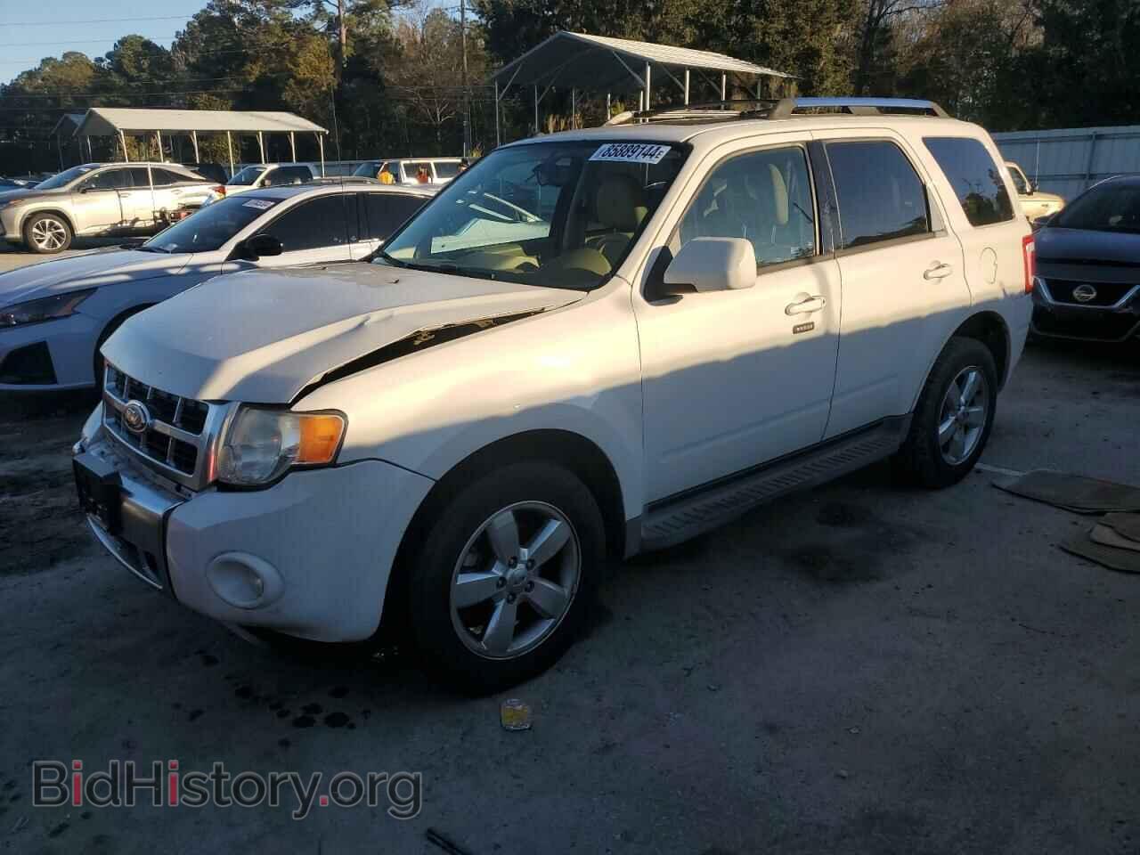 Фотография 1FMCU0EG3BKB18957 - FORD ESCAPE 2011