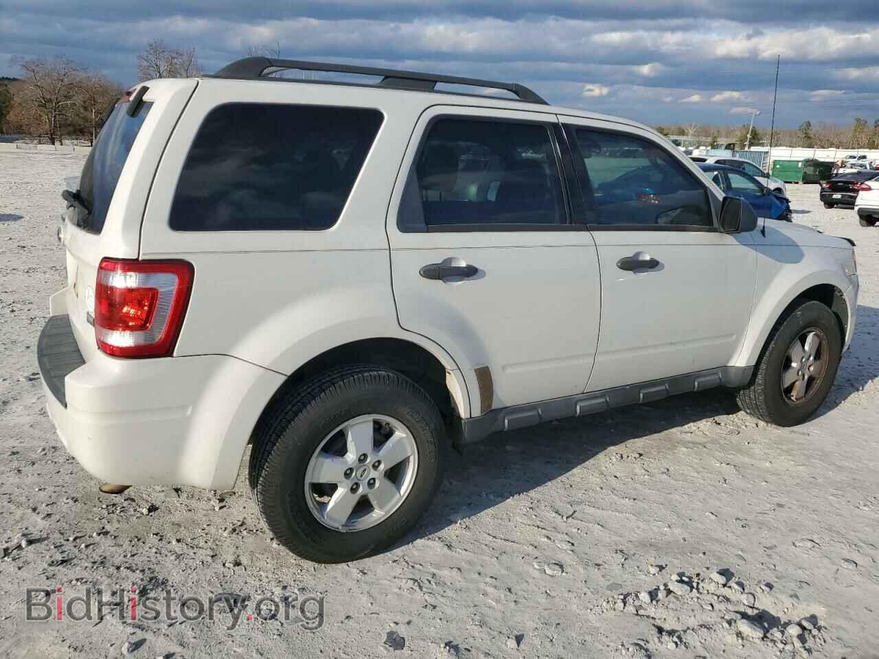 2010 FORD ESCAPE - VIN: 1FMCU0DGXAKA02686 - Фото 3