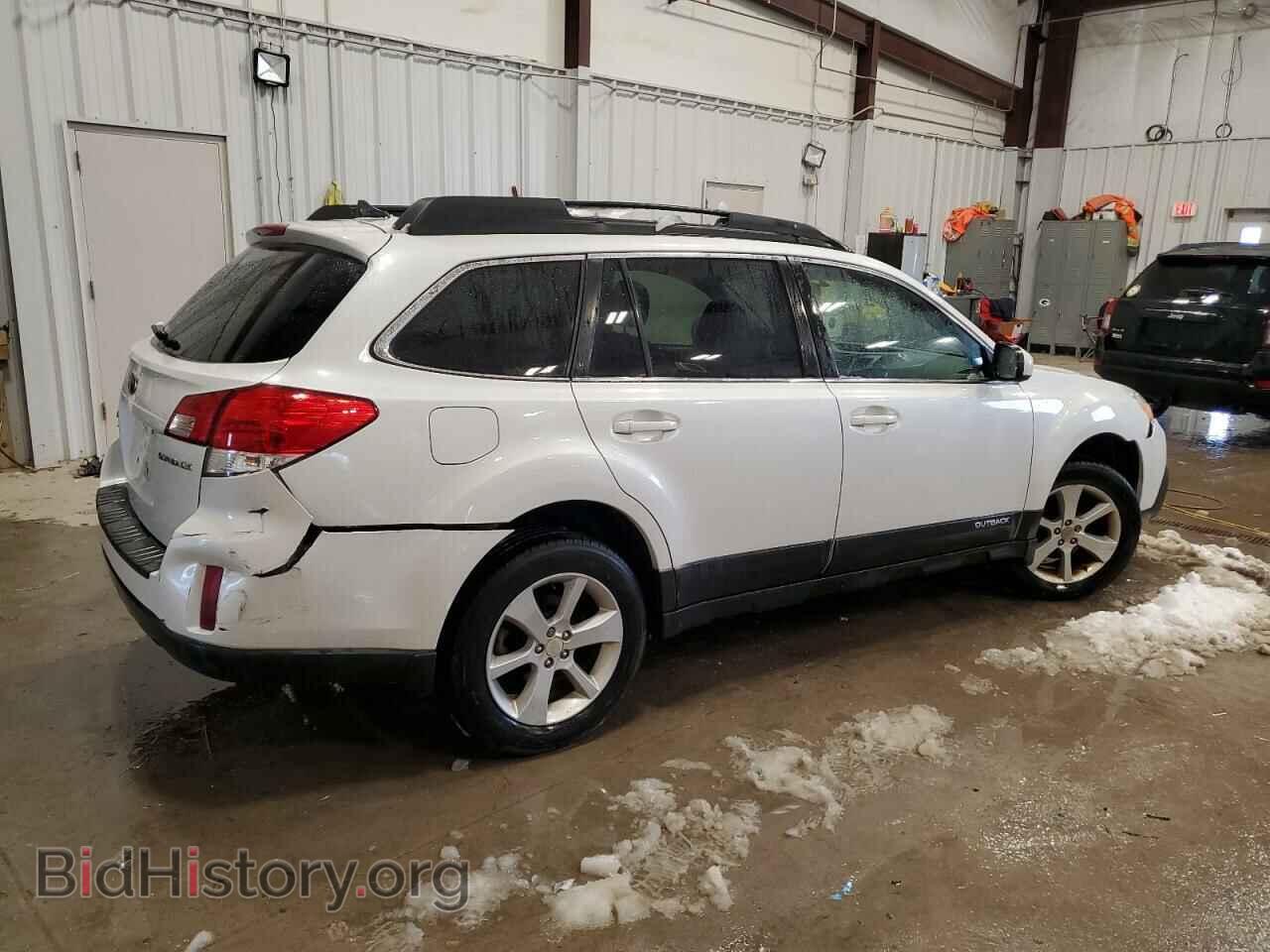 2014 SUBARU OUTBACK - VIN: 4S4BRCCC4E3262868 - Фото 3