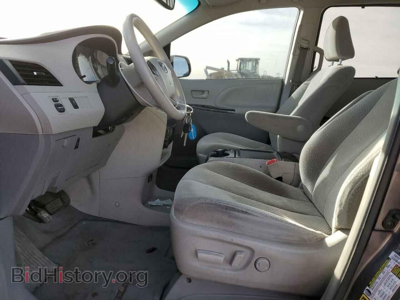 2013 TOYOTA All Models - VIN: 5TDJK3DC1DS069268 - Фото 7