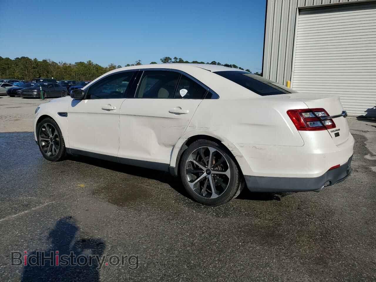 2015 FORD TAURUS - VIN: 1FAHP2F81FG147960 - Фото 2