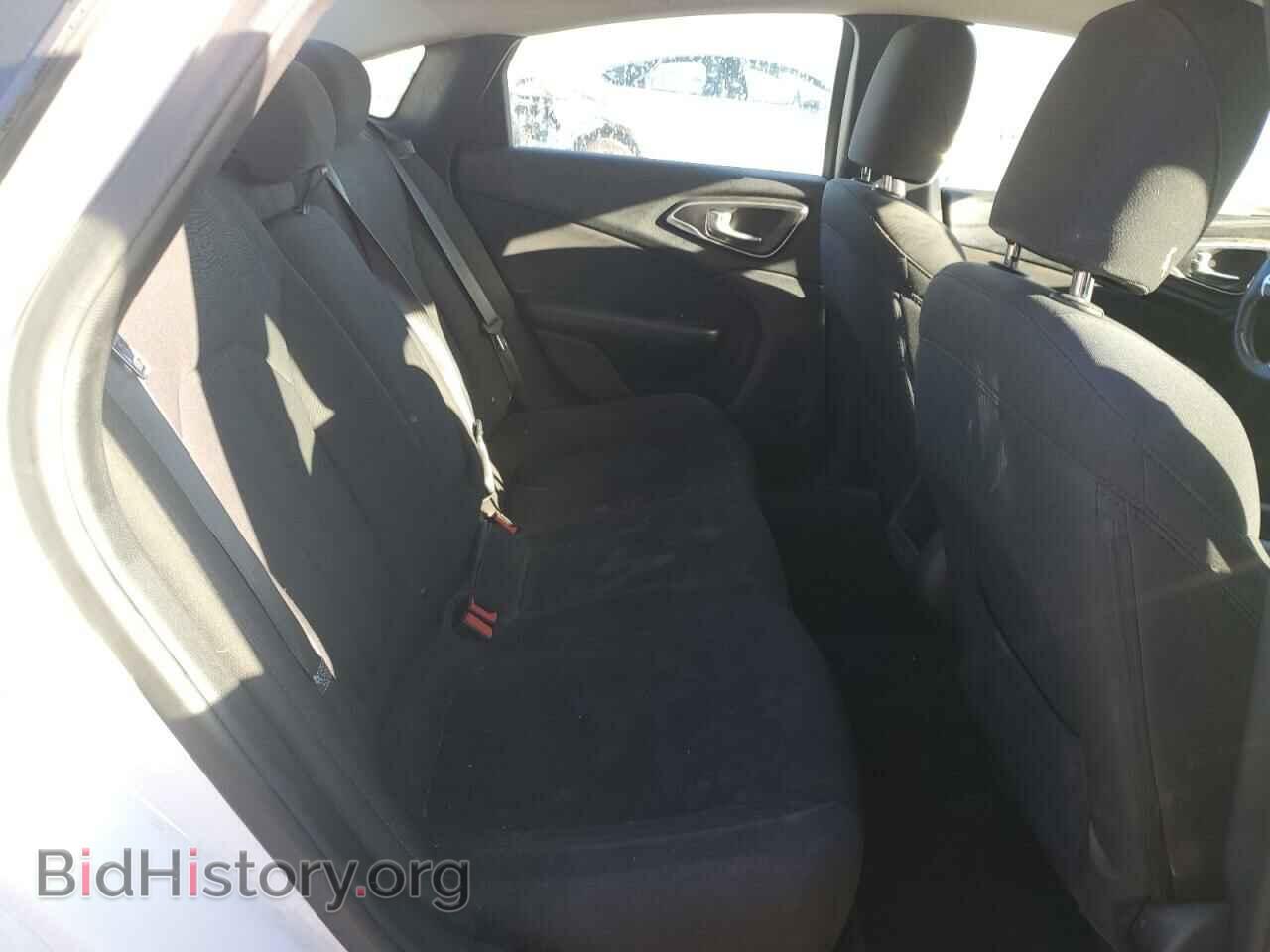 2016 CHRYSLER 200 - VIN: 1C3CCCAG3GN157637 - Фото 10