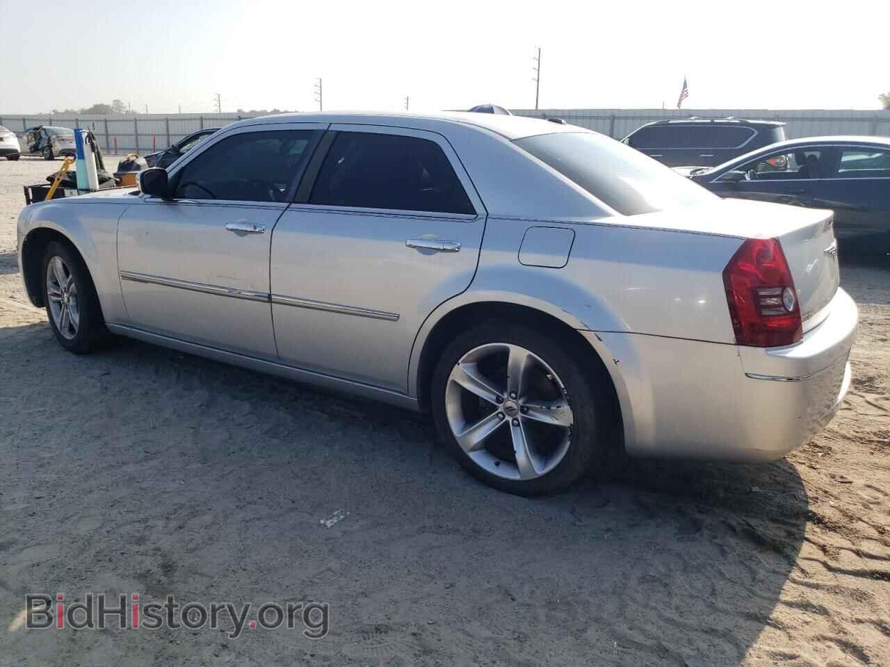 2010 CHRYSLER 300 - VIN: 2C3CA5CV2AH325412 - Фото 2