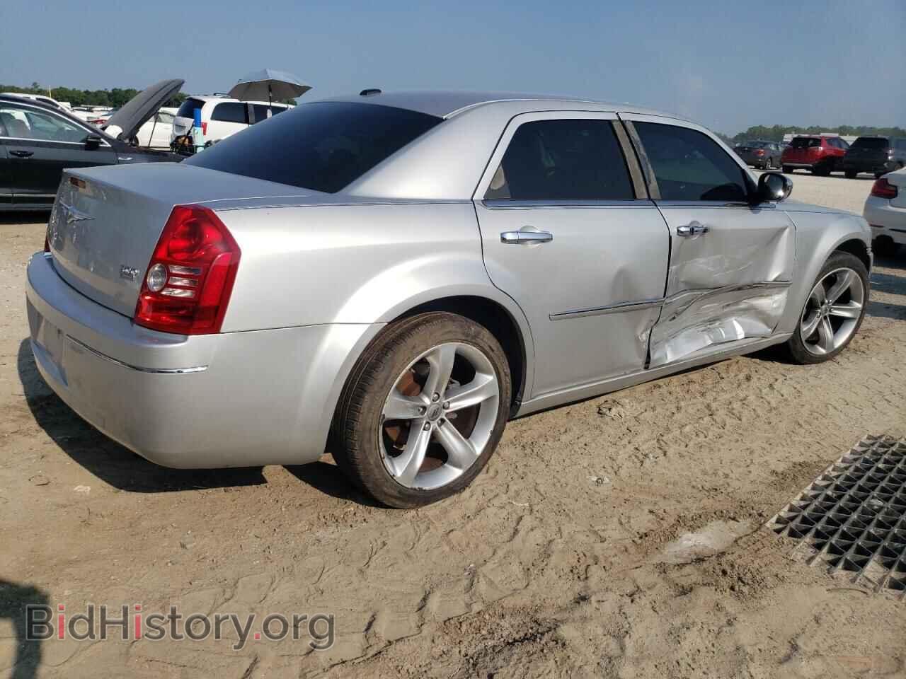 2010 CHRYSLER 300 - VIN: 2C3CA5CV2AH325412 - Фото 3