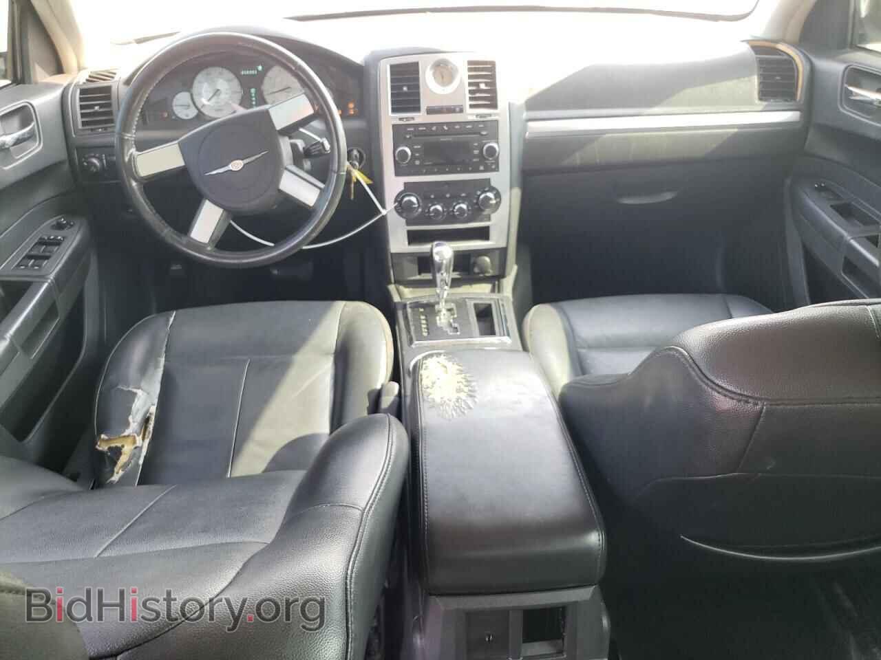 2010 CHRYSLER 300 - VIN: 2C3CA5CV2AH325412 - Фото 8