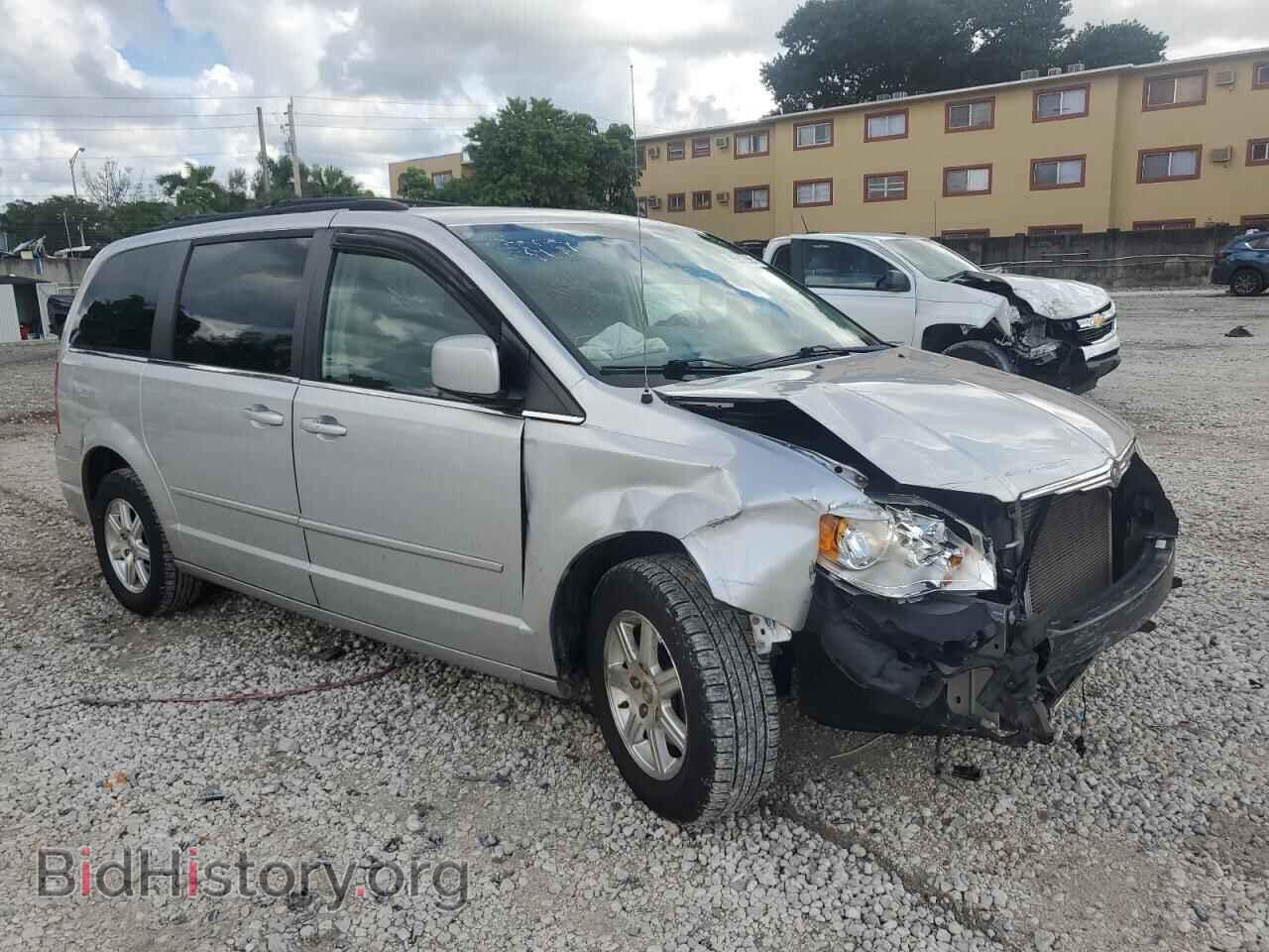 2008 CHRYSLER MINIVAN - VIN: 2A8HR54P18R827528 - Фото 4