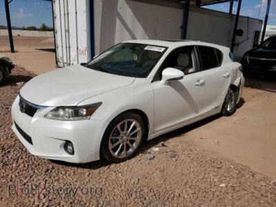 2013 Lexus CT 200 200, white — VIN JTHKD5BH7D2133473, Copart