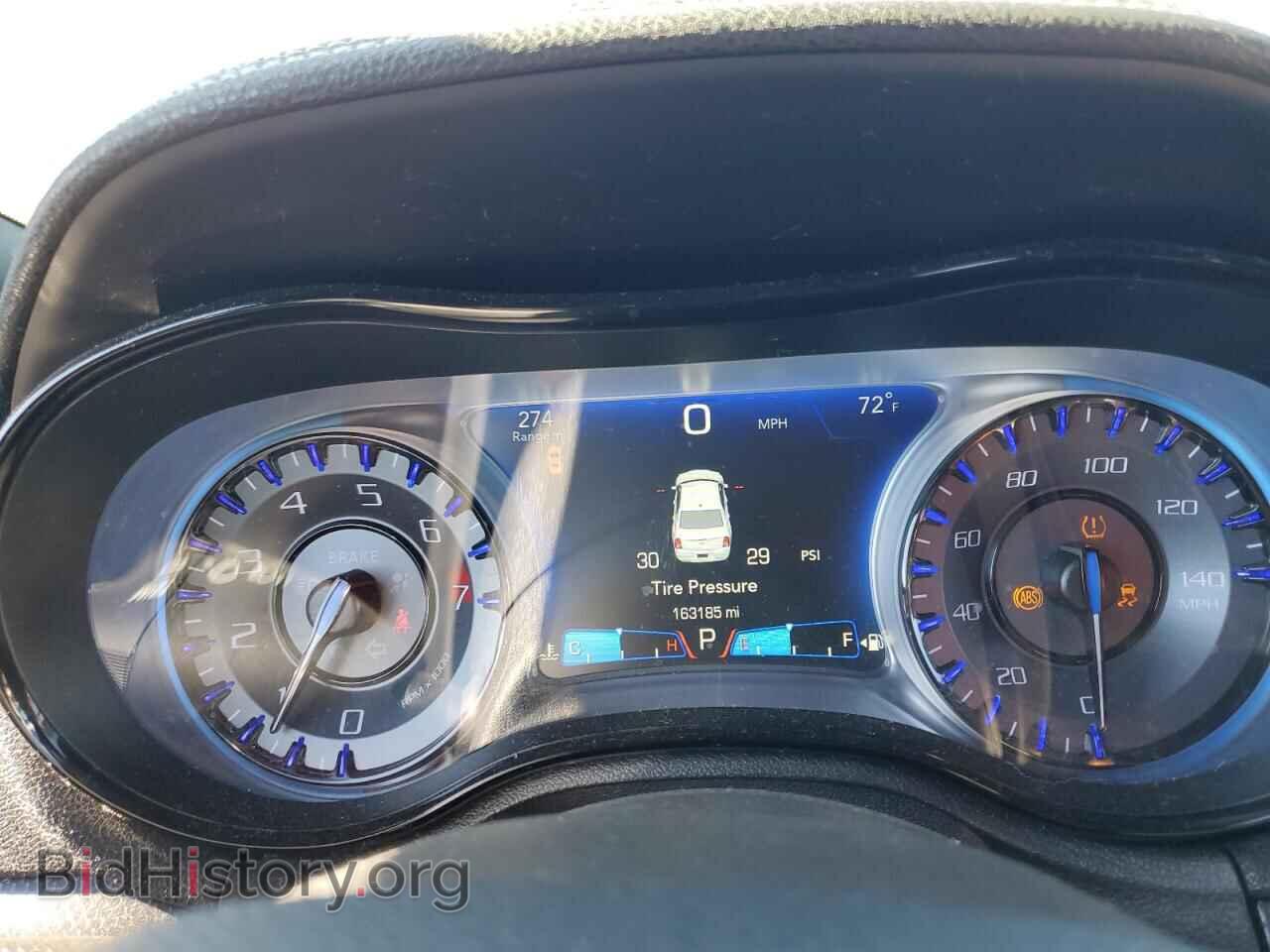 2016 CHRYSLER 300 - VIN: 2C3CCAGG7GH321198 - Фото 9