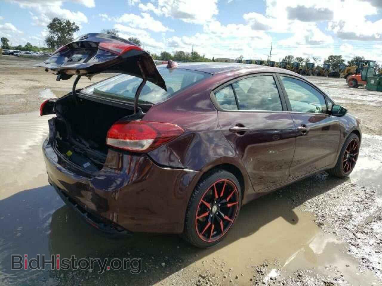 2018 KIA FORTE - VIN: 3KPFK4A77JE281648 - Фото 3