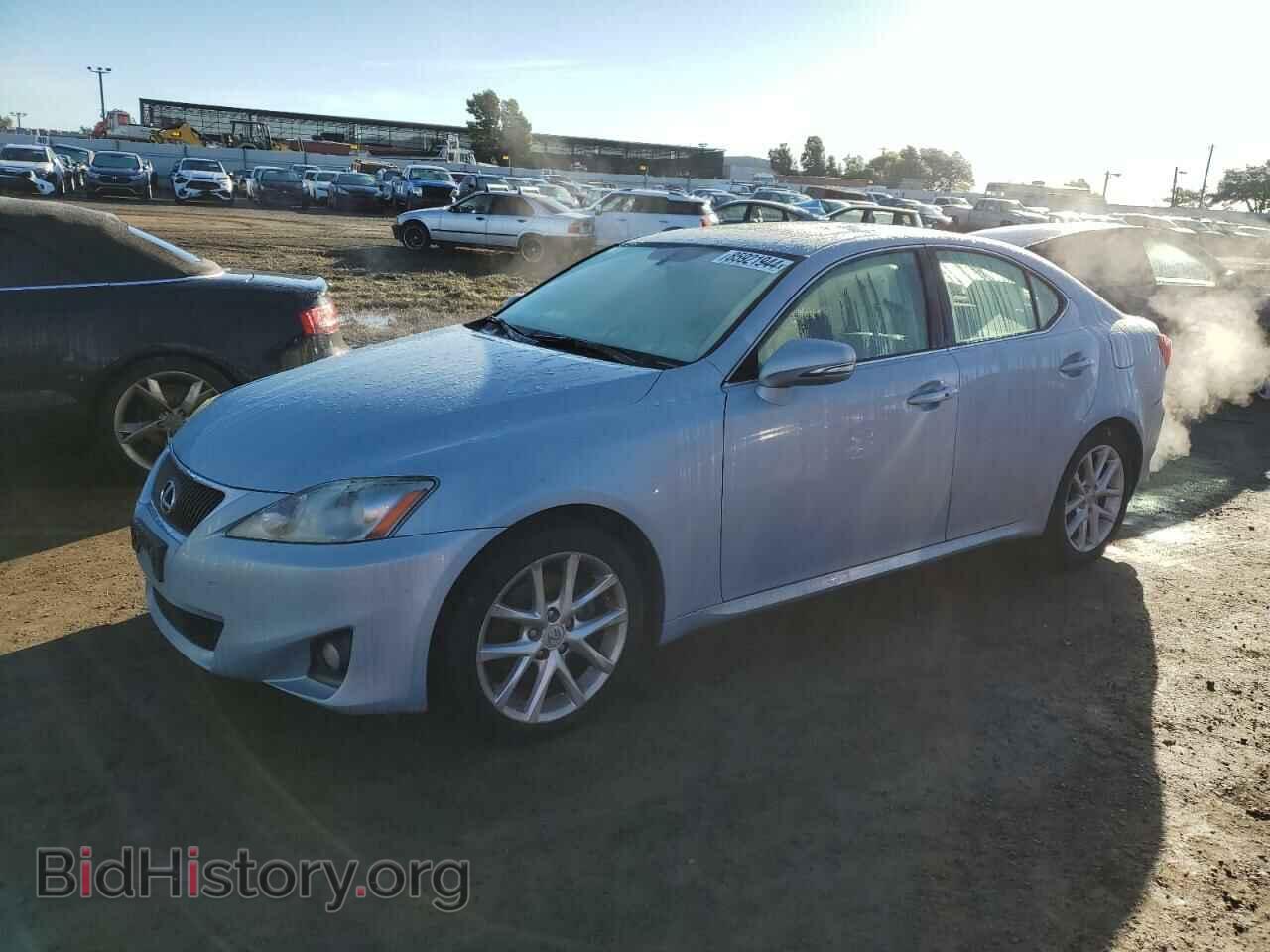 Photo JTHBF5C2XB5145651 - LEXUS IS 2011