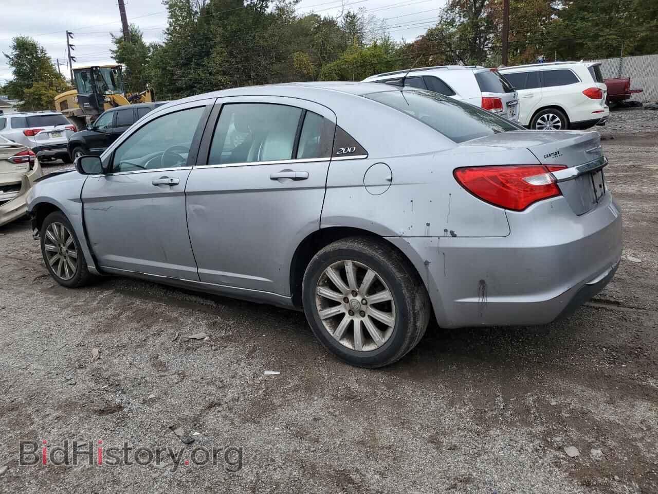2013 CHRYSLER 200 - VIN: 1C3CCBBB8DN601376 - Фото 2