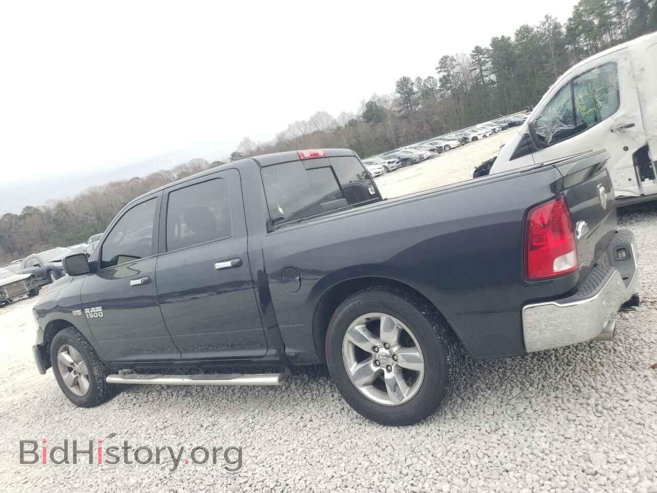 2017 RAM 1500 - VIN: 3C6RR6LT1HG687512 - Фото 2