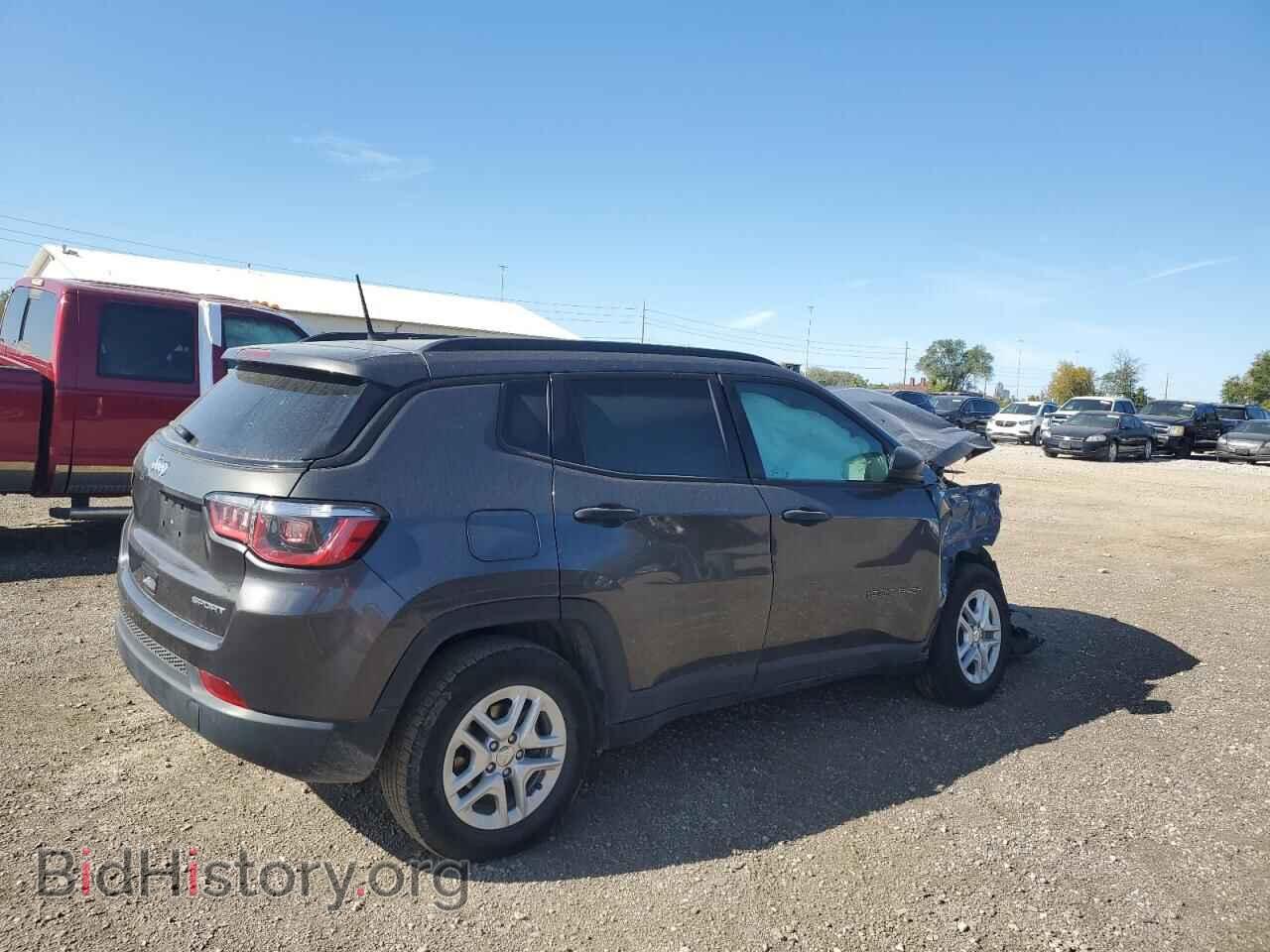 2018 JEEP COMPASS - VIN: 3C4NJCAB7JT319159 - Фото 3