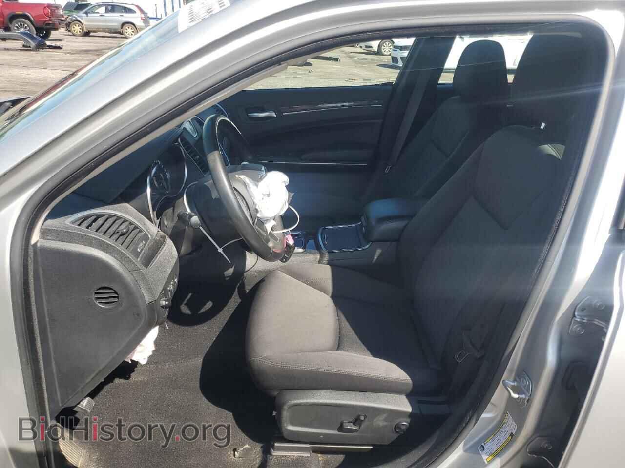 2019 CHRYSLER 300 - VIN: 2C3CCAAG7KH683128 - Фото 7