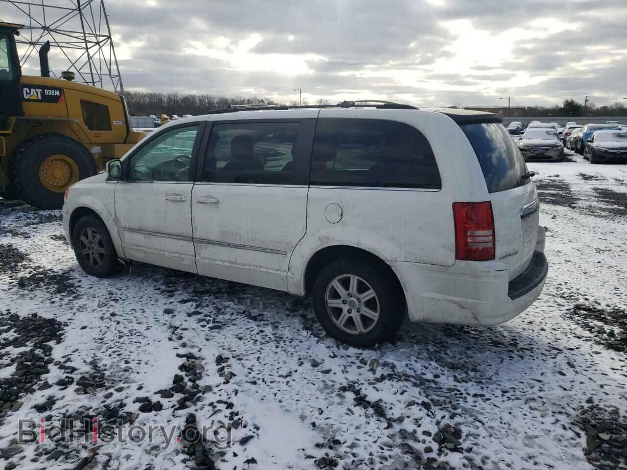 2010 CHRYSLER MINIVAN - VIN: 2A4RR5D15AR359424 - Фото 2