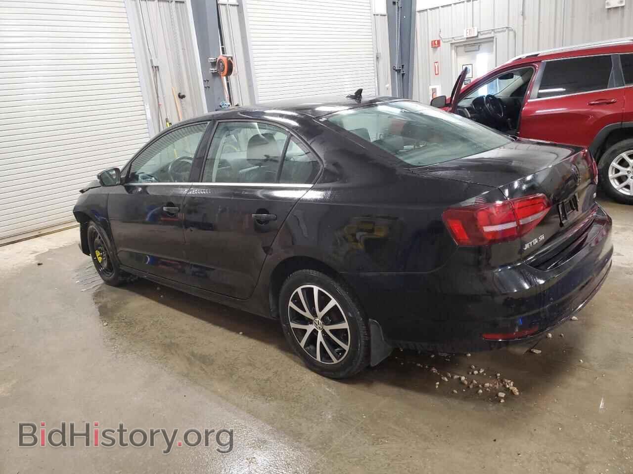 2017 VOLKSWAGEN JETTA - VIN: 3VWDB7AJ9HM236504 - Фото 2