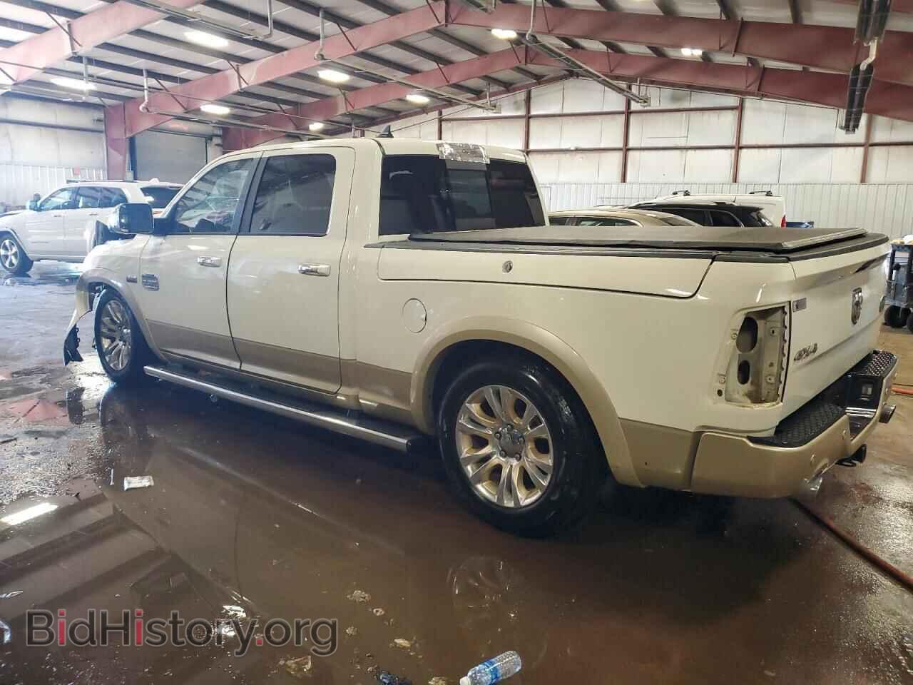 2017 RAM 1500 - VIN: 1C6RR7WT4HS582084 - Photo 2