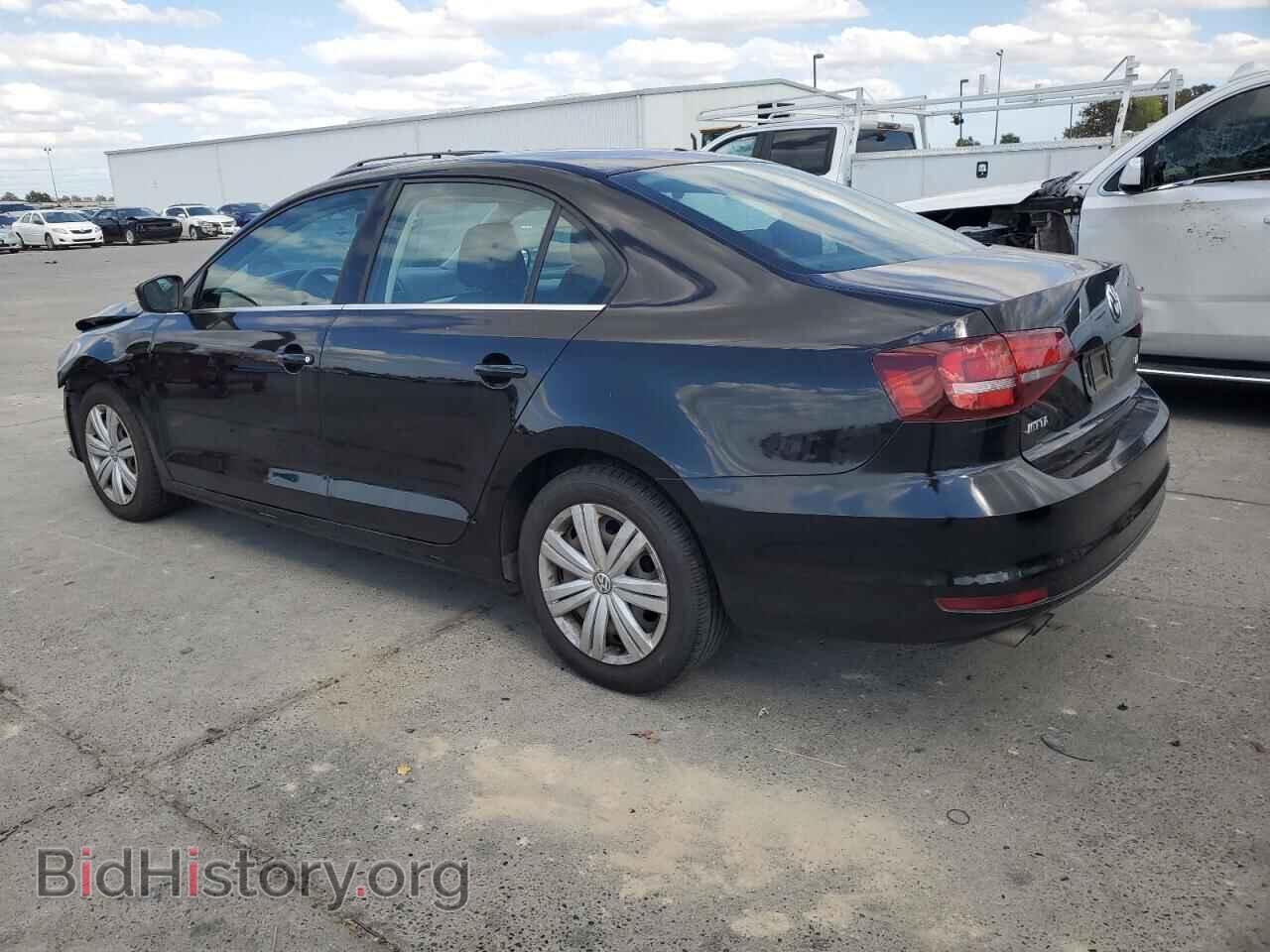 2017 VOLKSWAGEN JETTA - VIN: 3VW2B7AJ3HM389452 - Фото 2