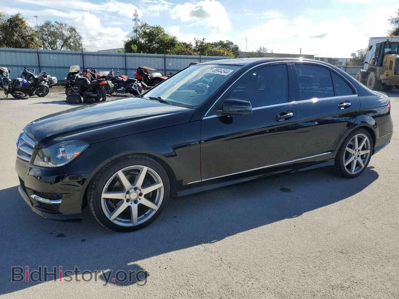 Фотография WDDGF4HB3CA633770 - MERCEDES-BENZ C-CLASS 2012