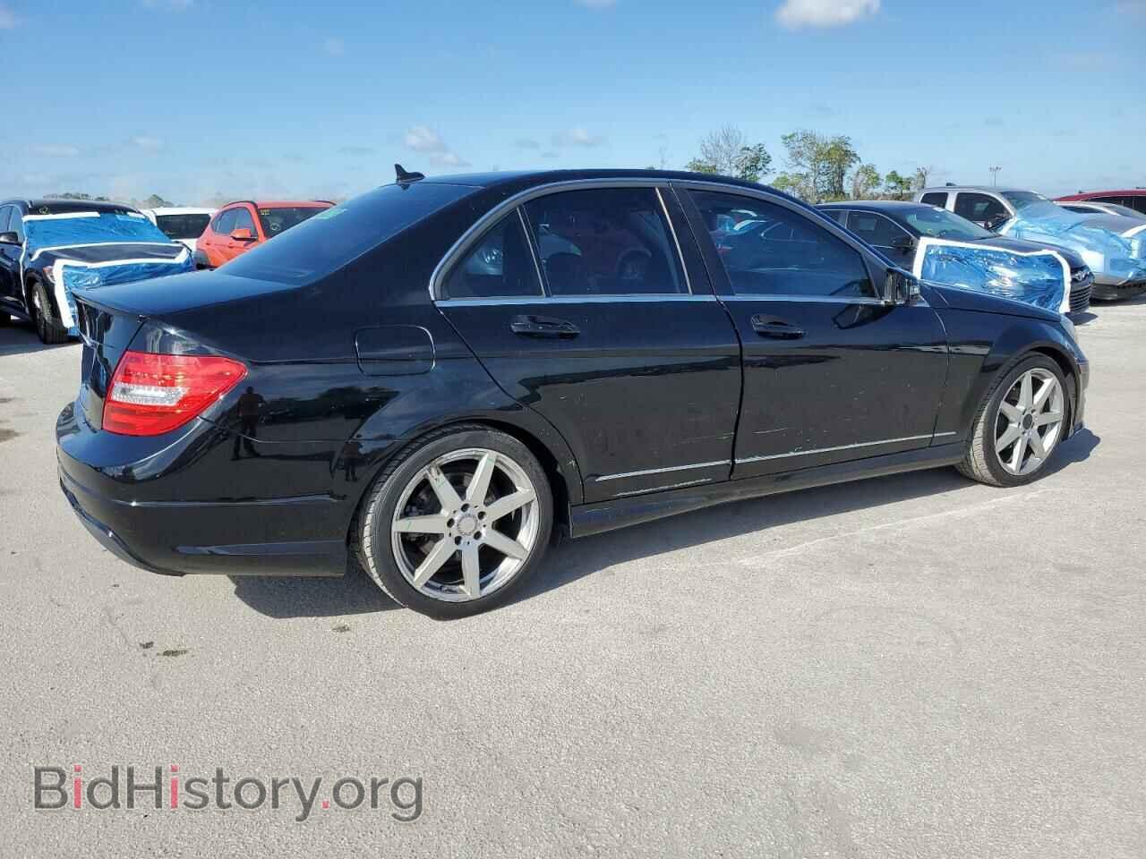 2012 MERCEDES-BENZ C-CLASS - VIN: WDDGF4HB3CA633770 - Фото 3