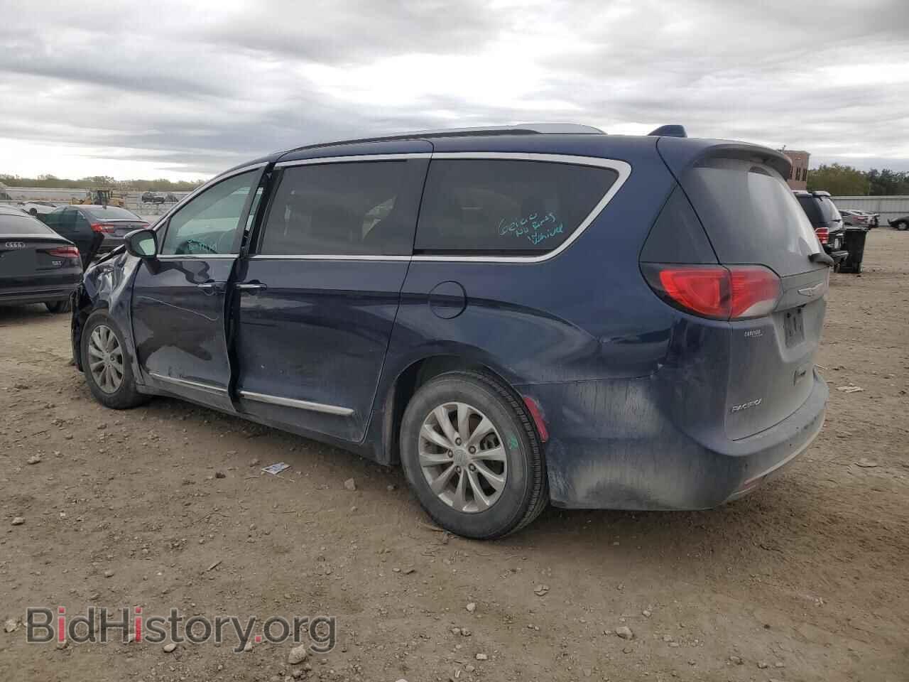 2019 CHRYSLER PACIFICA - VIN: 2C4RC1BG7KR539447 - Фото 2