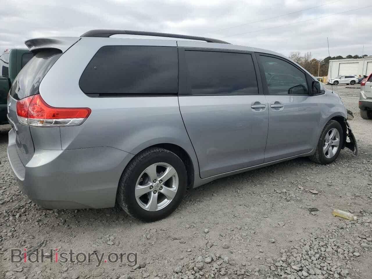 2011 TOYOTA All Models - VIN: 5TDKK3DC4BS172055 - Фото 3
