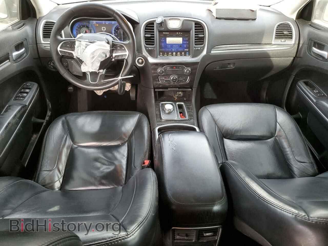 2016 CHRYSLER 300 - VIN: 2C3CCAAGXGH175825 - Фото 8