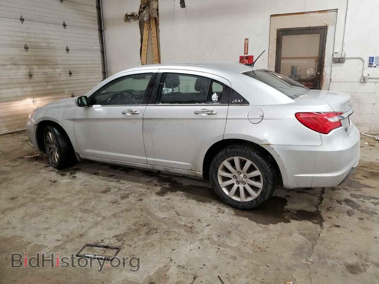 2012 CHRYSLER 200 - VIN: 1C3CCBBB0CN131973 - Фото 2