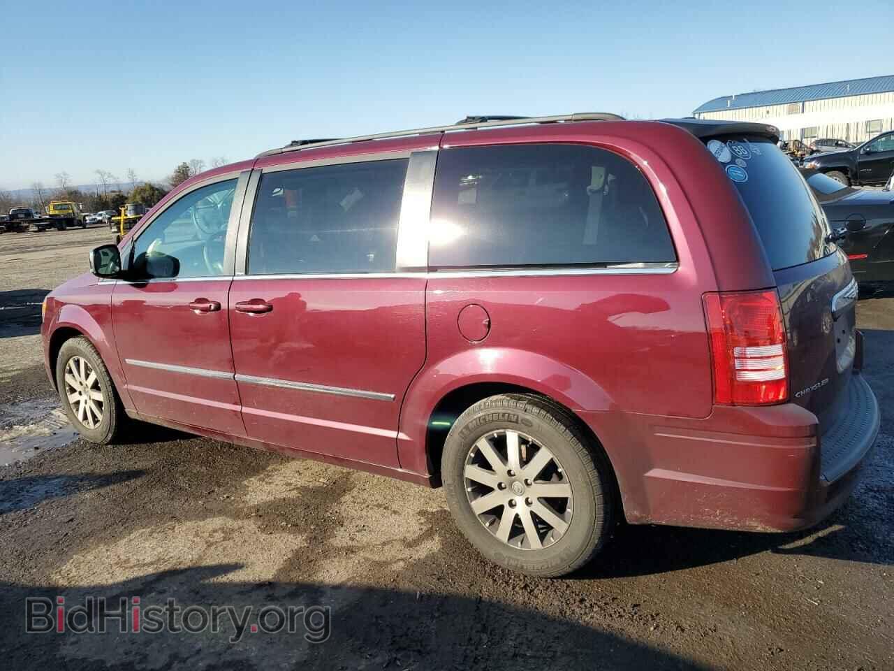 2009 CHRYSLER MINIVAN - VIN: 2A8HR54119R537111 - Фото 2