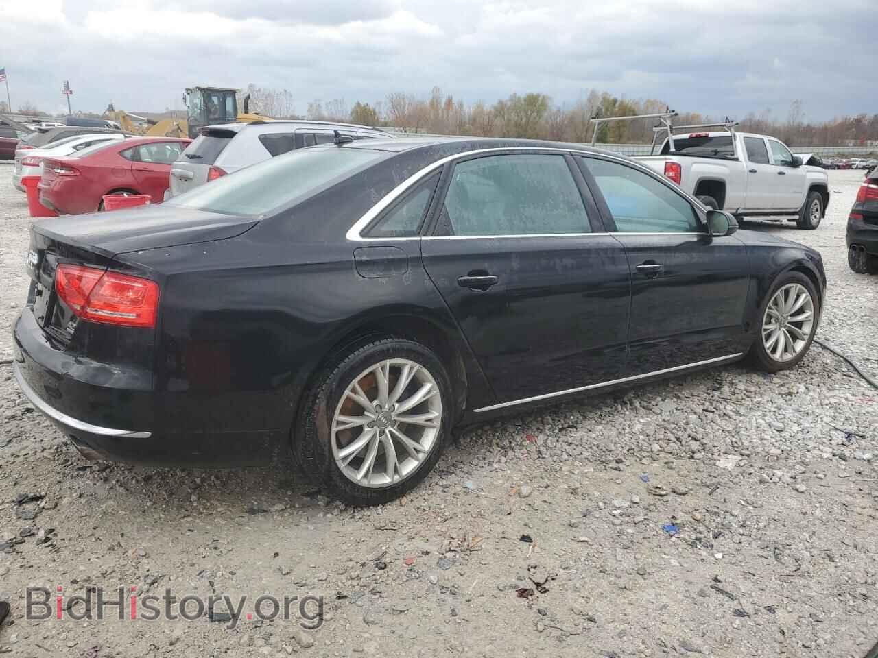2011 AUDI A8 - VIN: WAURVAFD9BN011672 - Фото 3