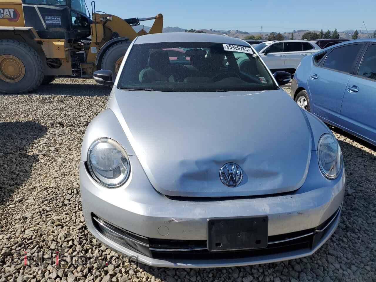 2013 VOLKSWAGEN BEETLE - VIN: 3VWVA7AT2DM656043 - Фото 5