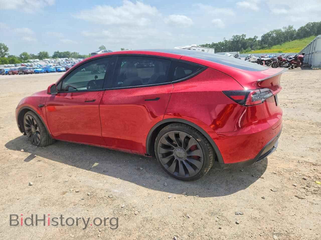 2022 TESLA MODEL Y - VIN: 7SAYGDEFXNF399563 - Фото 2