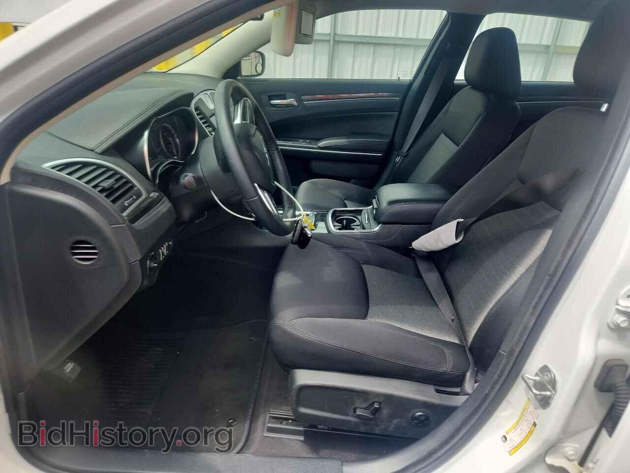 2018 CHRYSLER 300 - VIN: 2C3CCAAG6JH320978 - Фото 7