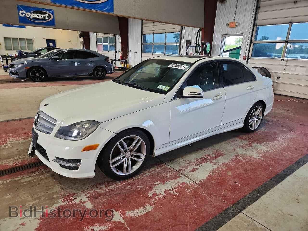Фотография WDDGF8BBXCR233349 - MERCEDES-BENZ C-CLASS 2012