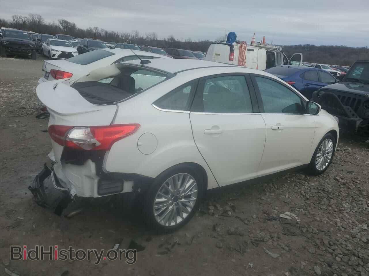 2017 FORD FOCUS - VIN: 1FADP3J2XHL237335 - Фото 3