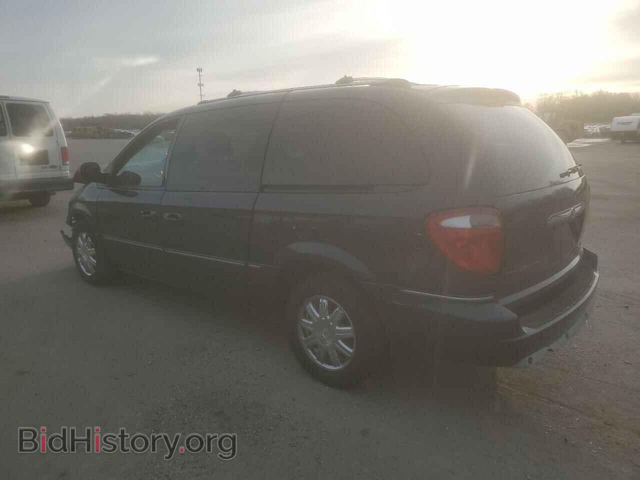 2005 CHRYSLER MINIVAN - VIN: 2C8GP64L15R365221 - Фото 2