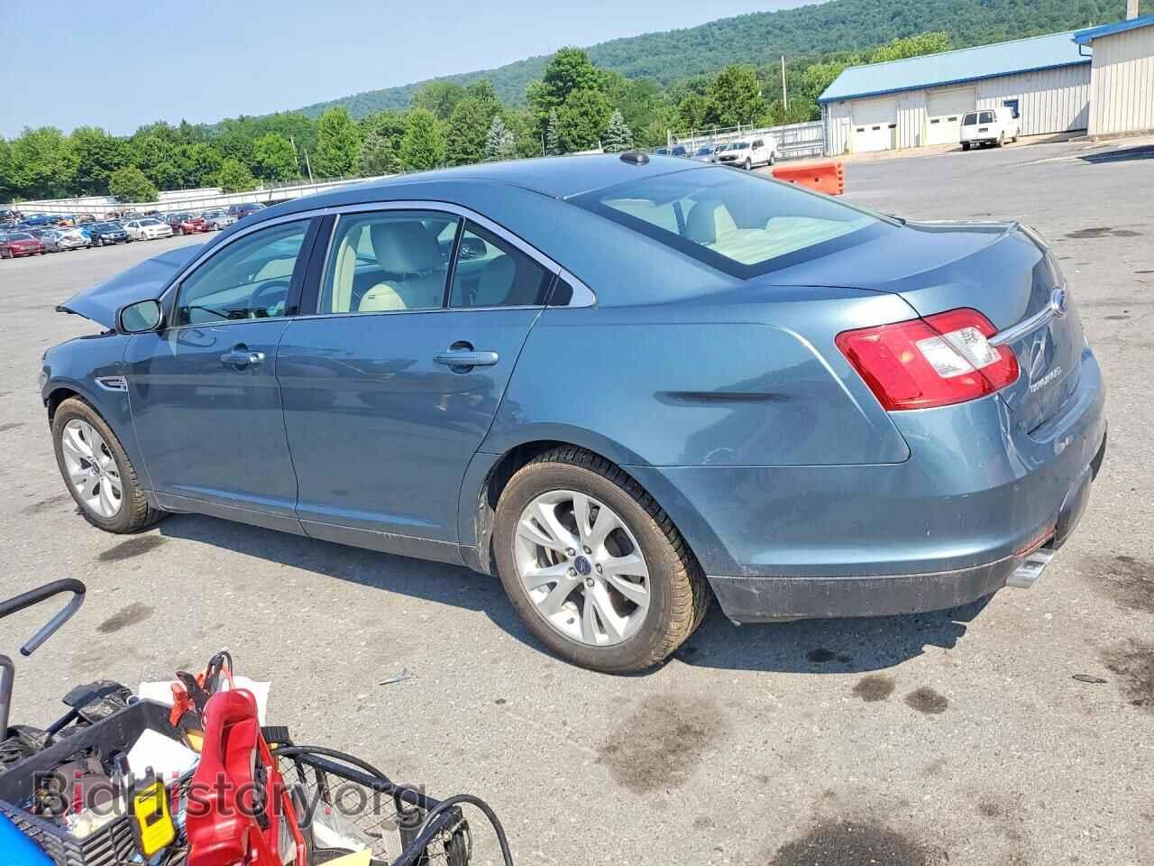 2010 FORD TAURUS - VIN: 1FAHP2EW1AG162208 - Фото 2