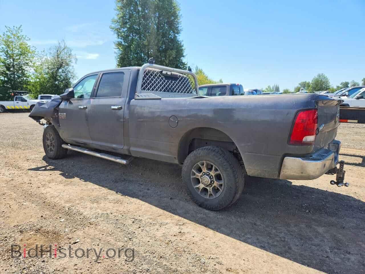 2018 RAM 3500 - VIN: 3C63R3HL6JG164389 - Photo 2