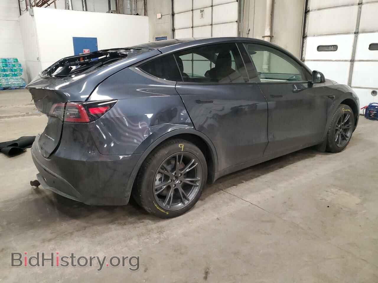 2024 TESLA MODEL Y - VIN: 7SAYGAEE8RF200330 - Photo 3