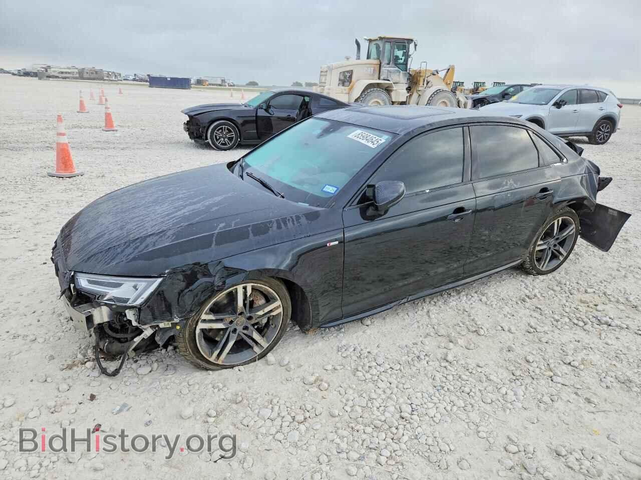 Photo WAUFNAF49HN063363 - AUDI A4 2017