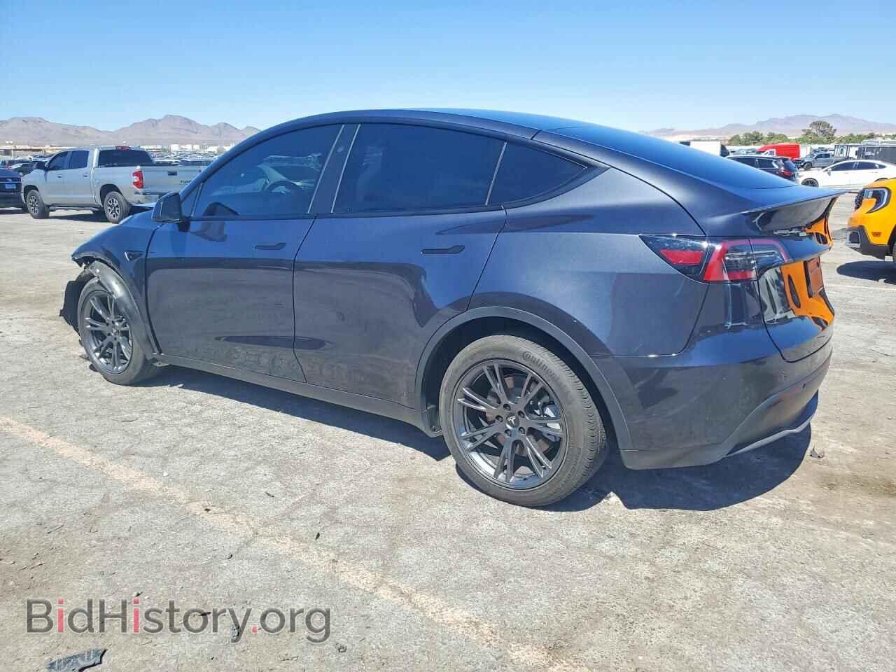 2024 TESLA MODEL Y - VIN: 7SAYGDED6RF124308 - Photo 2