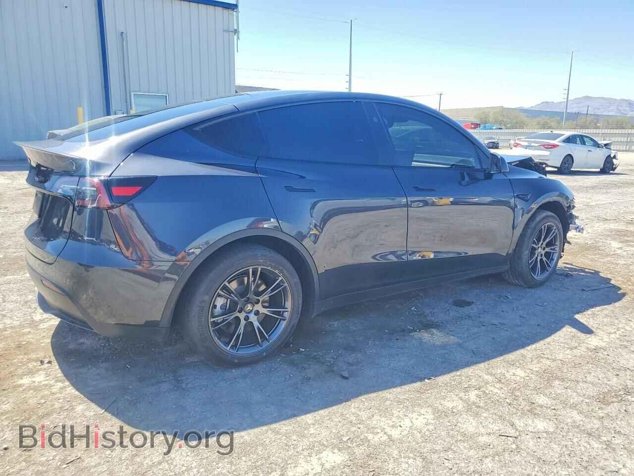 2024 TESLA MODEL Y - VIN: 7SAYGDED6RF124308 - Photo 3